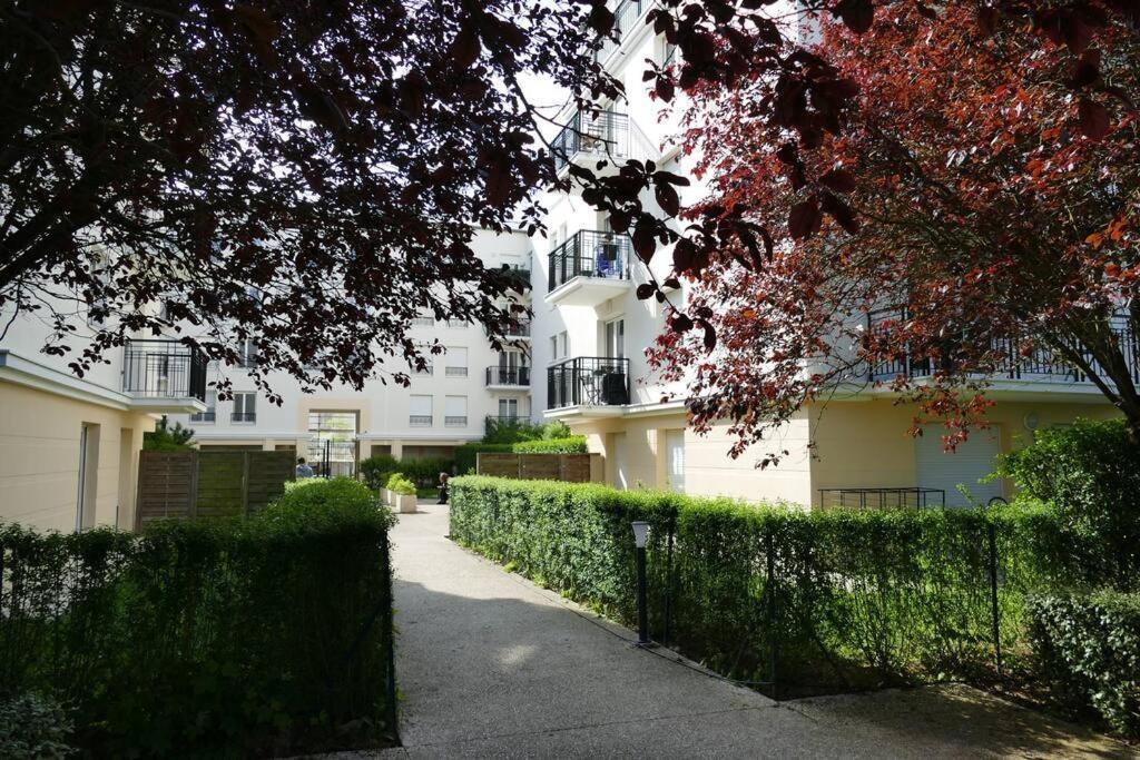Disneyland Paris, Appartement 70M², Parking Prive Serris Dış mekan fotoğraf